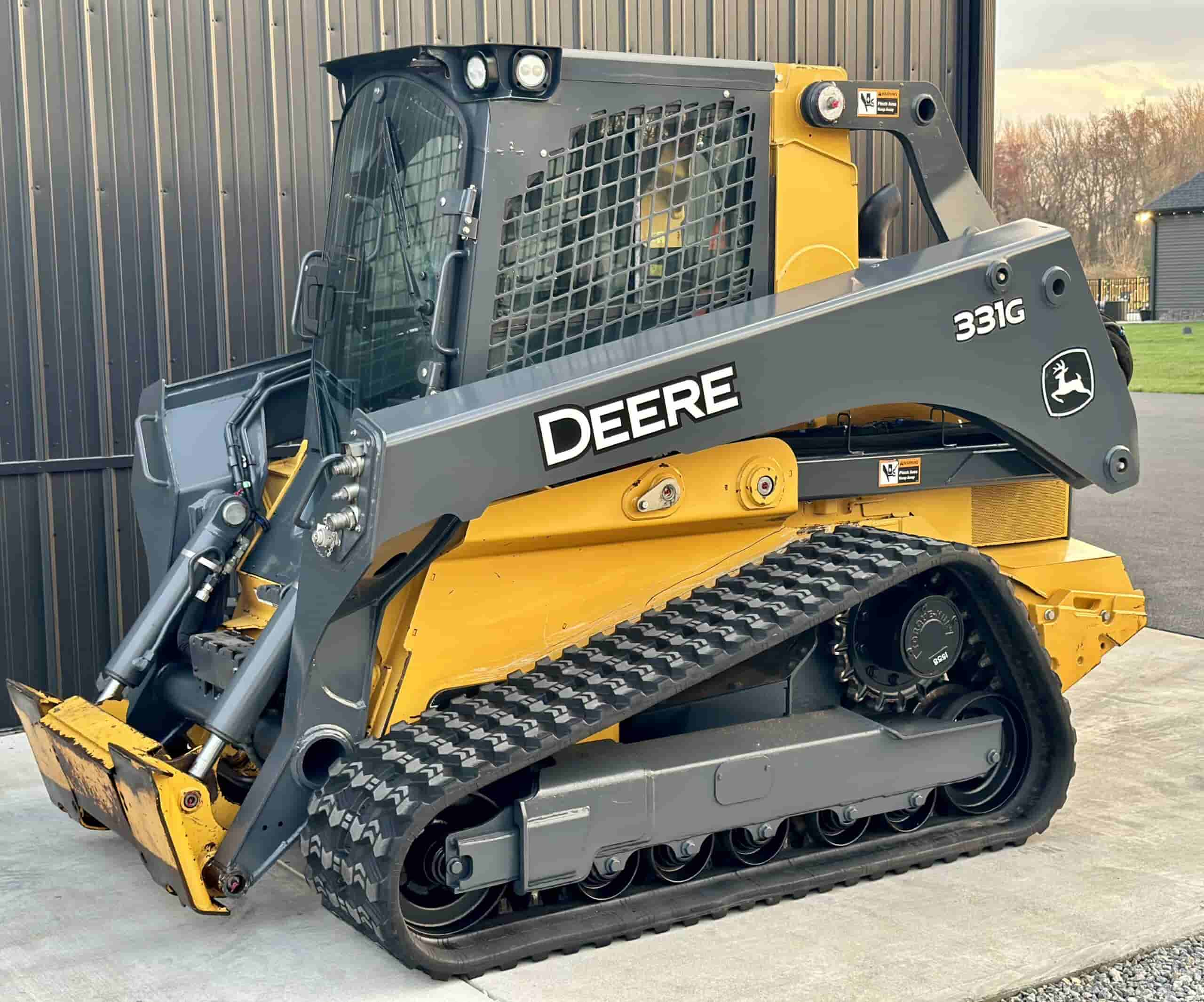 2018 JOHN DEERE 331G
